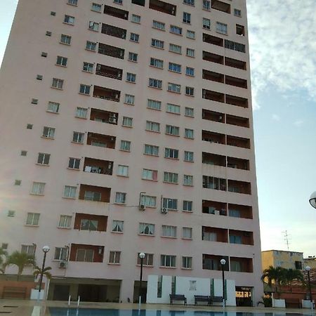 Plaza Melaka Raya Apartment Extérieur photo